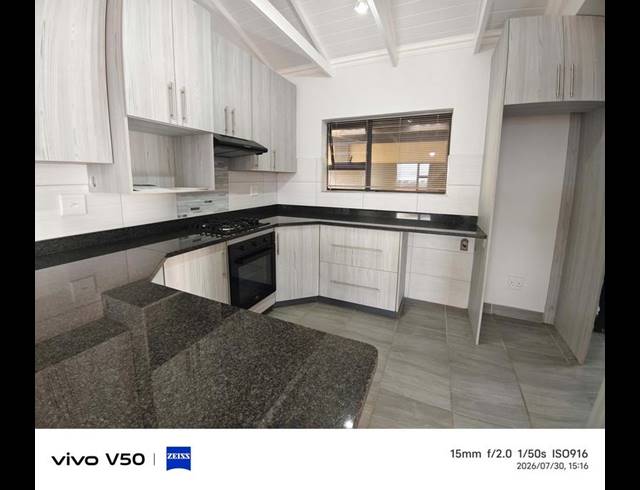 3 BEDROOM TOWNHOUSE FOR SALE IN SEEMEEU PARK